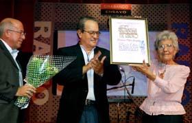 Reciben diez personalidades el Premio Nacional de la Radio 2007