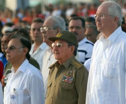 Presidió Raúl Castro Acto Central por el 26 de Julio. Machado Ventura clausuró la conmemoración (+ Video)