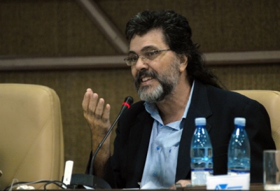 Abel Prieto habla de populismos y otros chupis