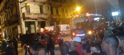 Lamentable accidente por derrumbe de edificio en la capital (+Video)