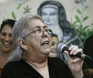 Adiós eterno a la cantautora cubana Sara González
