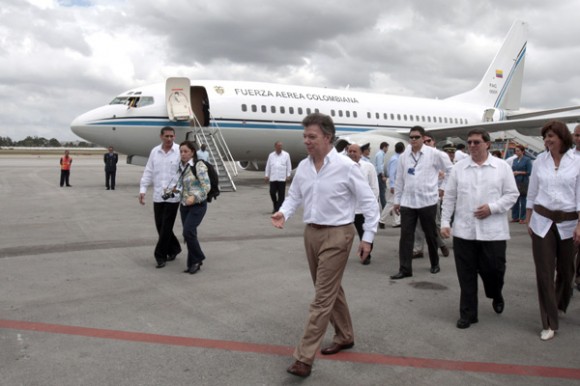 Presidente colombiano quiere estrechar lazos con Cuba (+Fotos)