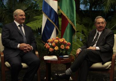 Se reúne Raúl Castro con el Presidente de Bielorrusia