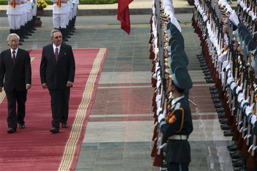 Comienza visita oficial de Raúl Castro a Vietnam