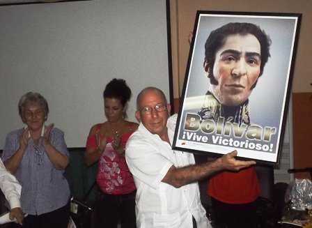 Encuentro con familiares de los Cinco clausuró oficialmente la Primera Bienal Internacional de la Radio Cubana