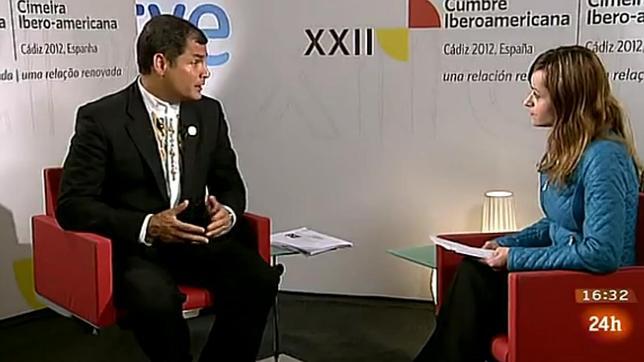 Rafael Correa durante una entrevista en TVE: «¿Qué pasó con Anita Pastor?»