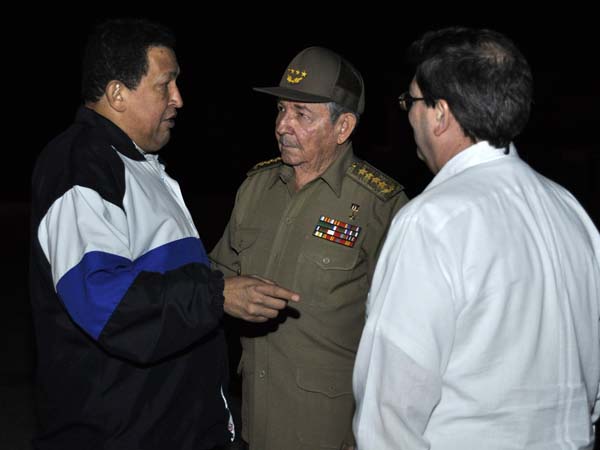 Despide Raúl a Chávez