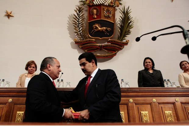 Vicepresidente Nicolás #Maduro: Estamos cumpliendo perfectamente y de manera impecable esta Constitución" (+VIDEO)