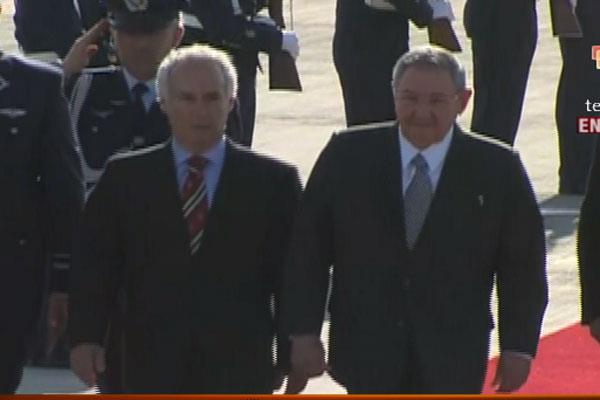 #CELACunidad Llega presidente cubano a Chile para Cumbre de la Celac