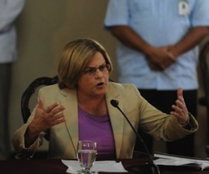 #Cuba Loba Feroz Ileana Ross-Lehtinen arremete contra Obama por saludar a Raúl Castro
