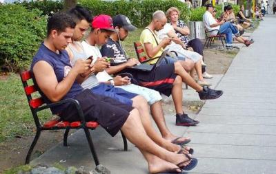 #Cuba Amplía ETECSA zonas públicas para la navegación por Internet vía wifi