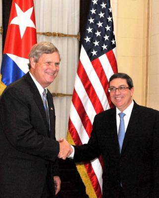 #Cuba Recibió el Ministro de Relaciones Exteriores al Secretario de Agricultura de los Estados Unidos