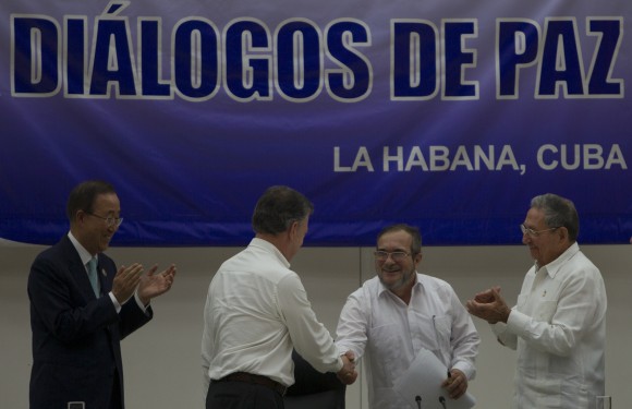 #ZonaDePaz #Cuba #Colombia Raúl Castro: El proceso de paz no tiene vuelta atrás
