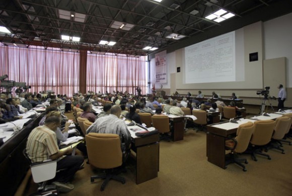 Comisiones de Trabajo de la primera Conferencia del Partido  Comunista de Cuba. foto ismael francisco