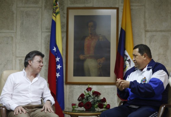 Juan Manuel Santos y Hugo Chávez en La Habana. Foto: Prensa  Presidencial de Colombia